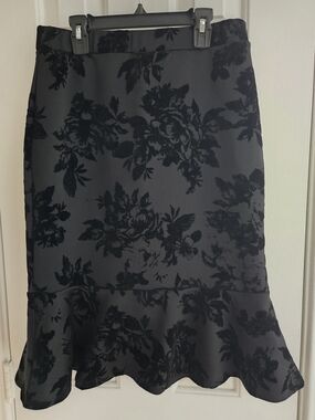 💫NWOT Faith and Joy Black Flocked Velvet Floral Mermaid Midi Skirt Size Med